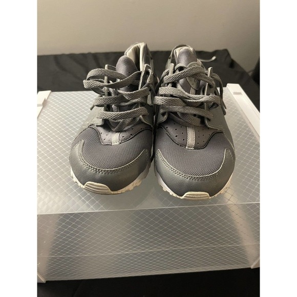 MENS YOUTH Nike Air Hurrache Grey And White Size 5Y Shoes No Box - Picture 1 of 9